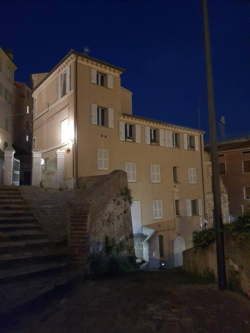 La Finestra Sul Porto Apartment Ancona Buitenkant foto